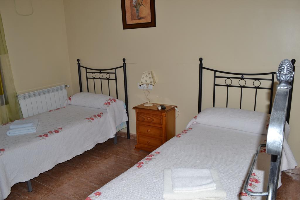 Hostal La Encina El Real de la Jara المظهر الخارجي الصورة